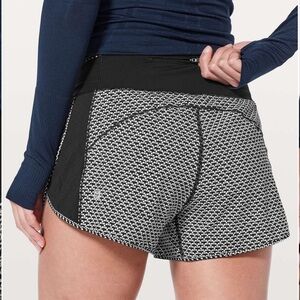 lululemon Real Quick Short‎ *Perforated Monochromic Black Sz 8